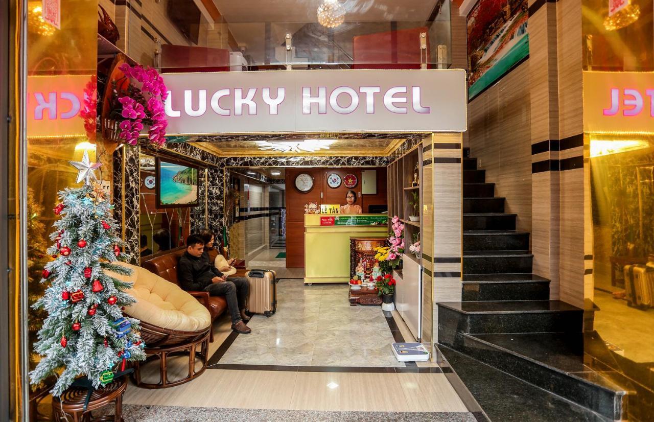 Lucky Hotel Куи Нхон Екстериор снимка